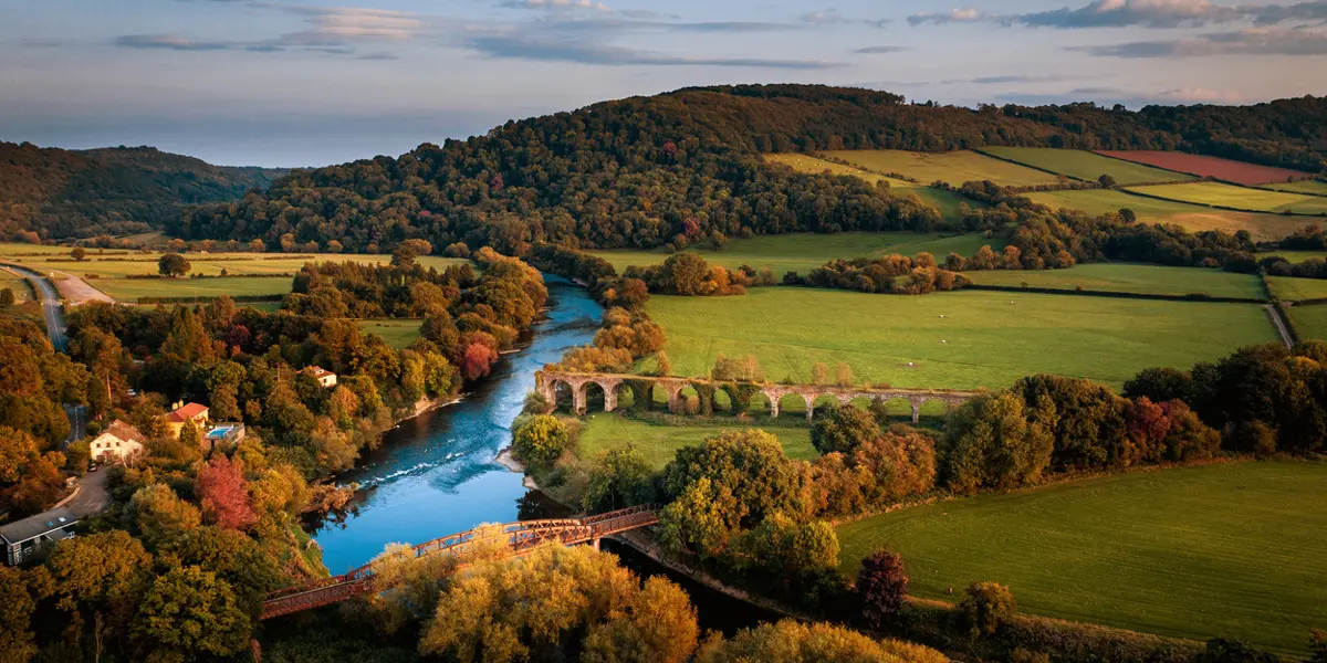 Enchanting England and Wales: Stratford & Oxford