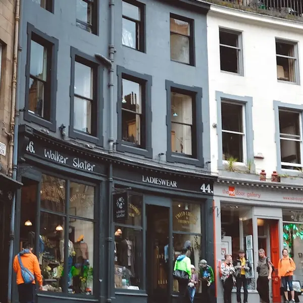 The Ultimate Edinburgh Travel Guide