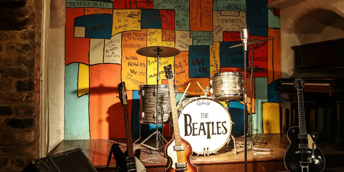 Liverpool Legends: The Beatles, Docks & Football Stadiums