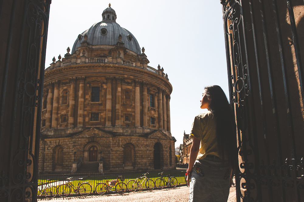 Oxford circle building with women admiring the view