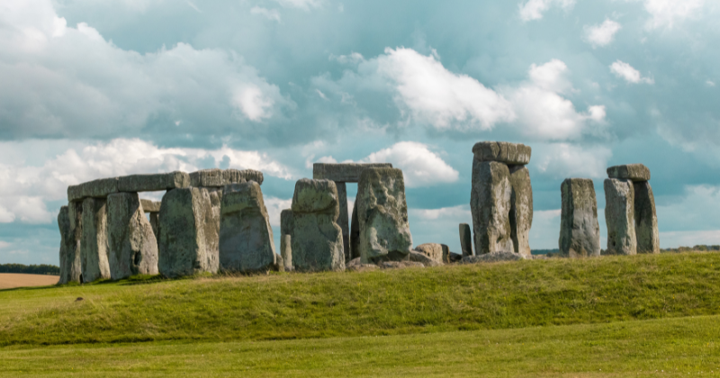 stonehenge rabbies tours