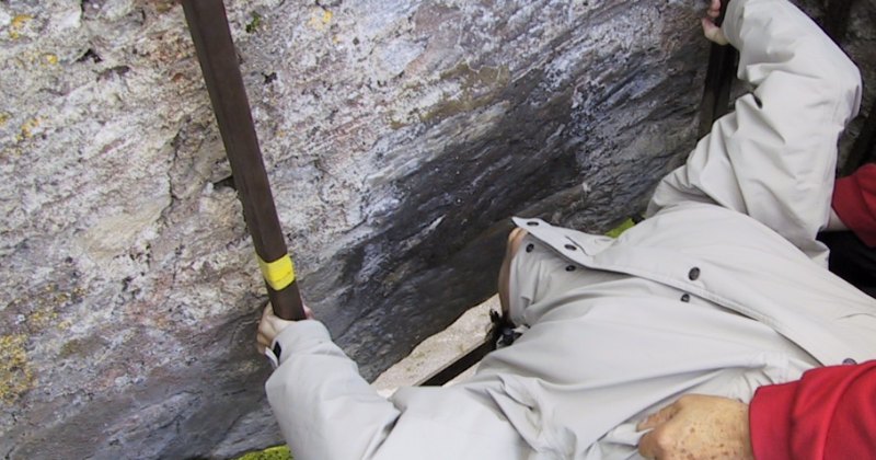 how you kiss blarney stone