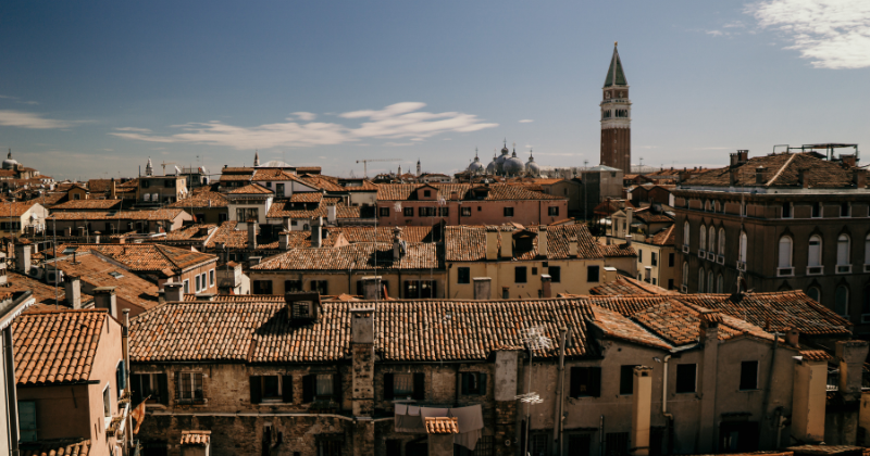 view from Scala Contarini del Bovolo 