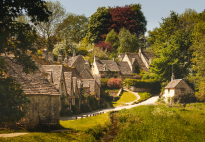 The Story of Bibury and the Yellow Car