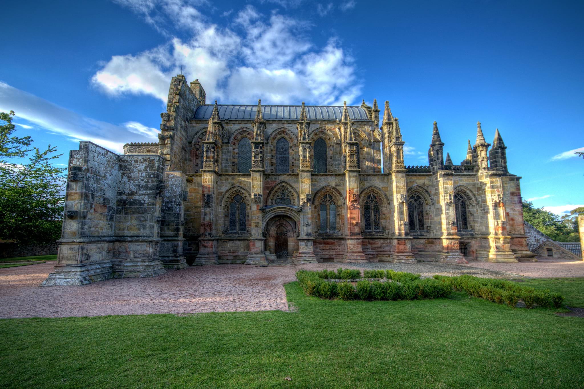 Rosslyn Chapel & the Scottish Borders - 1 day tour